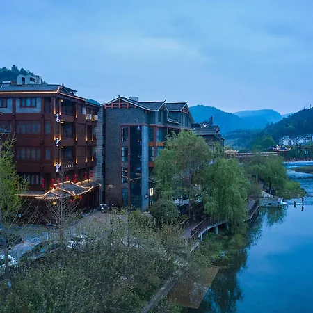 Lee'S Boutique Resort & Including Free Breakfast And Free Pick-Up Service-2